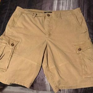 American eagle cargo shorts
